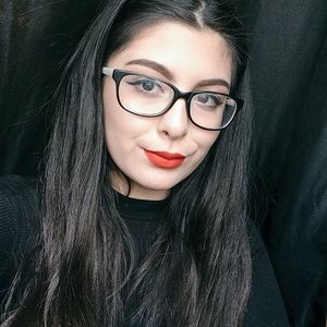 Meet your Posher, Marissa