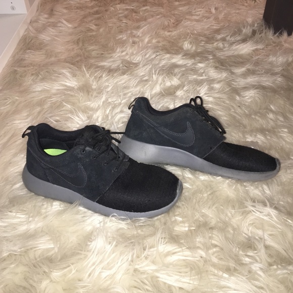 Nike shoes