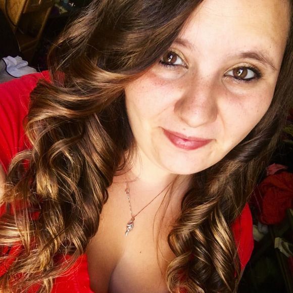 Meet your Posher, Monica