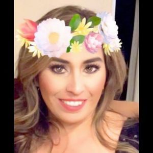 Meet your Posher, Lori