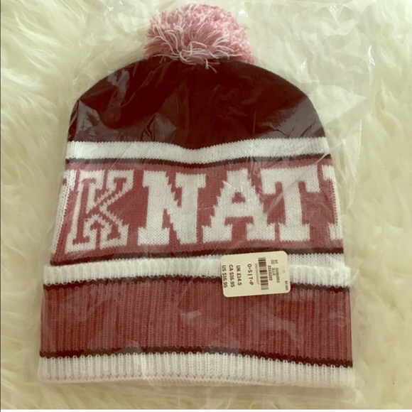 NWT VS PINK Beanie!