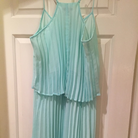 Bar III pleated dress in sea foam green - Picture 2 of 4