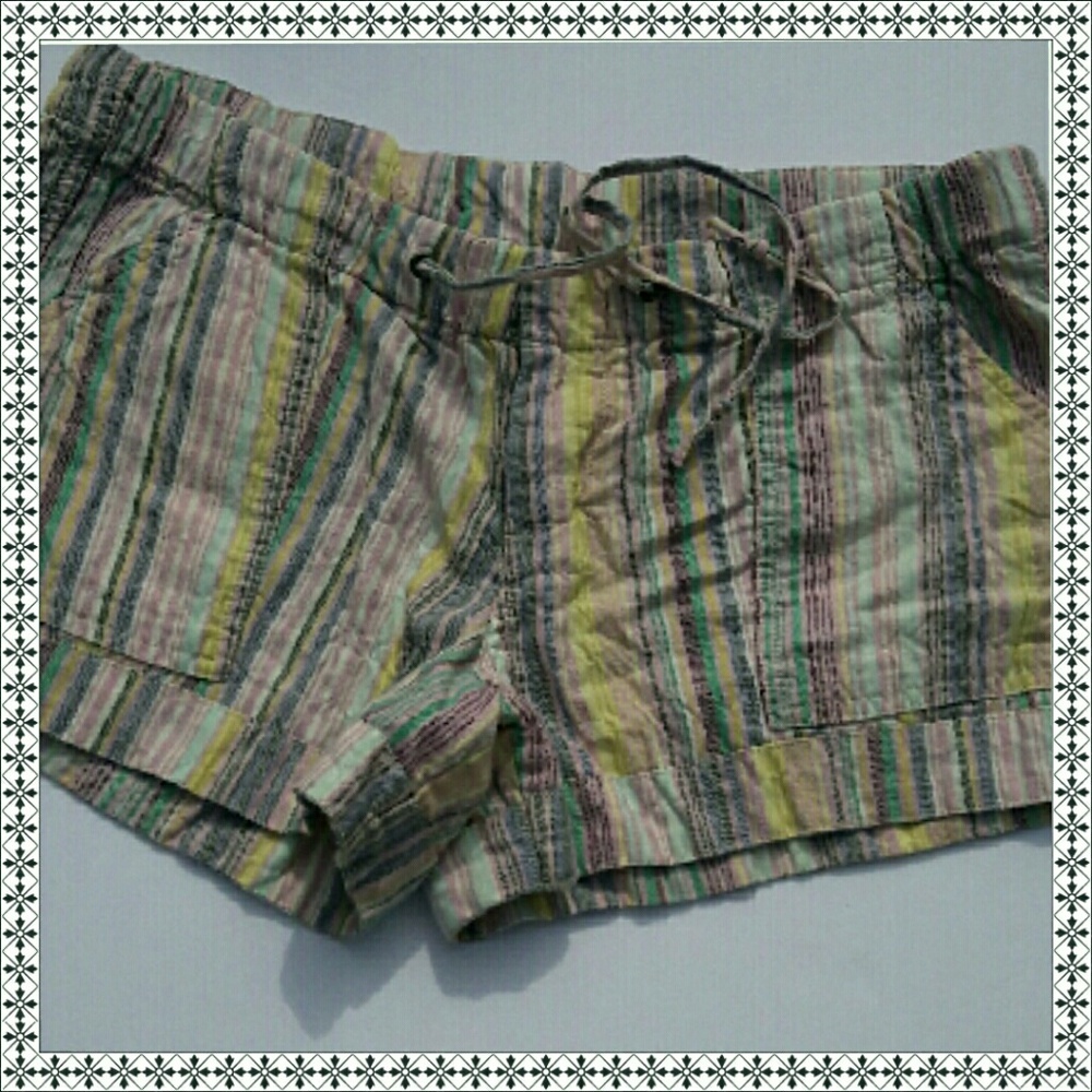 LINEN SHORTS