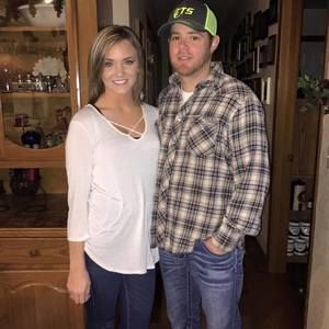 Meet your Posher, Caitlin