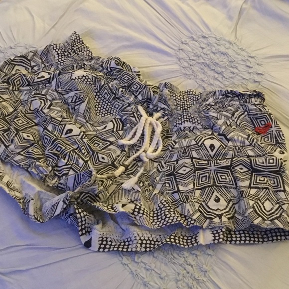 Linen Roxy print short