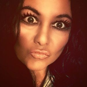 Meet your Posher, Mayra