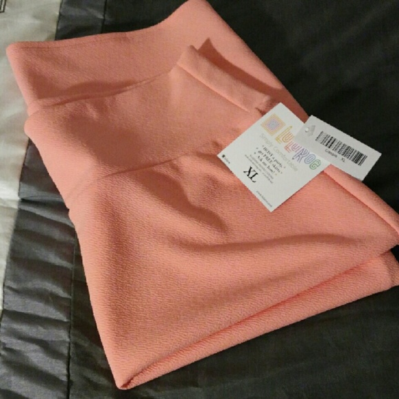 Light peach Cassie NWT