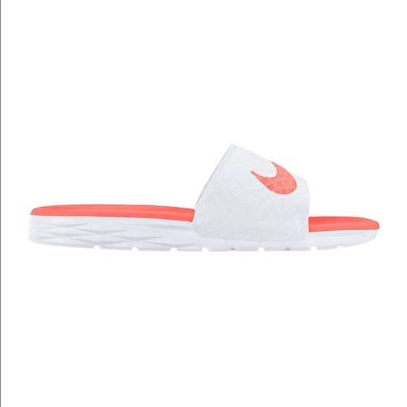 Nike Benassi Women's Solarsoft Slide Sandals