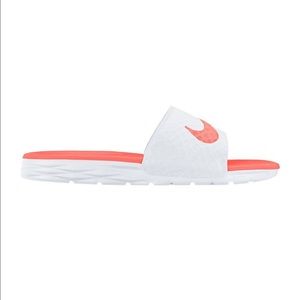 Nike Benassi Women's Solarsoft Slide Sandals