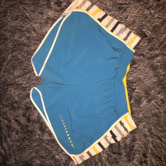 NIKE RUNNING SHORTS