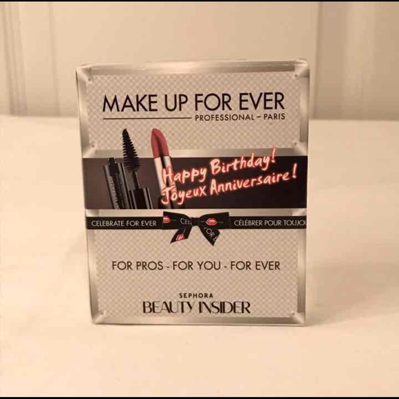 Bundle makeup - Picture 2 of 3