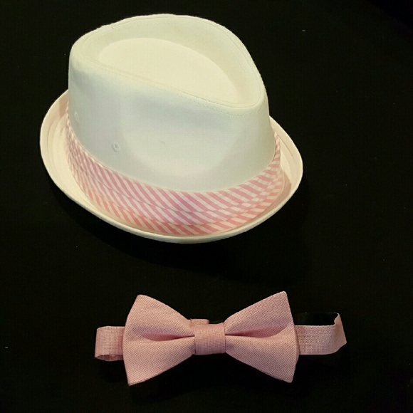 Derby hat and bow