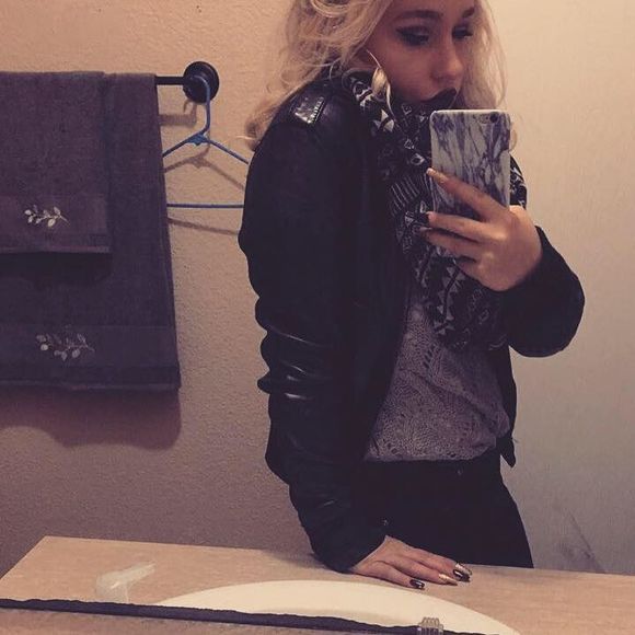 Meet your Posher, Sami