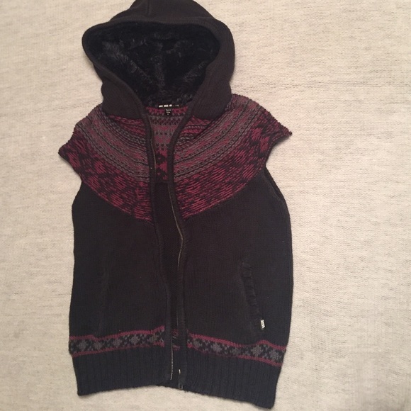 Vans sweater vest