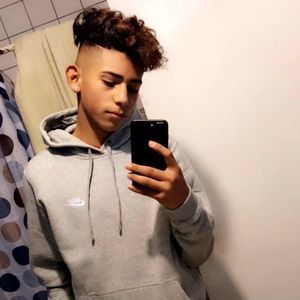 Meet your Posher, Omar