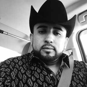 Meet your Posher, Gilberto