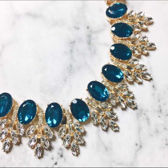 Jewelry | Sapphire Blue leaf statement necklace - Picture 3 of 4
