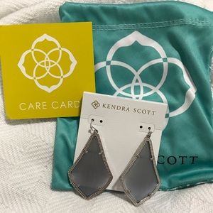 NWOT Kendra Scott Alexandra Earrings - Slate
