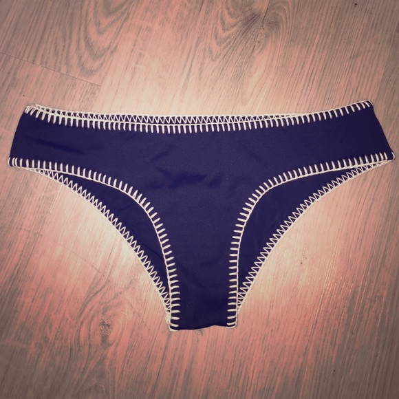 Black Victoria's Secret Bikini Bottoms