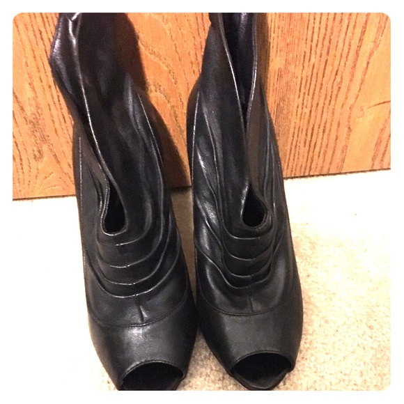 Black Aldo Open Toe Bootie (Sz. 9)