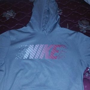 Nike therma-fit sweatshirt