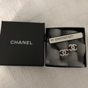 Authentic Chanel Boucles Oreille CC Earrings
