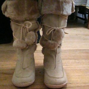 Warm fur lined tan boots!