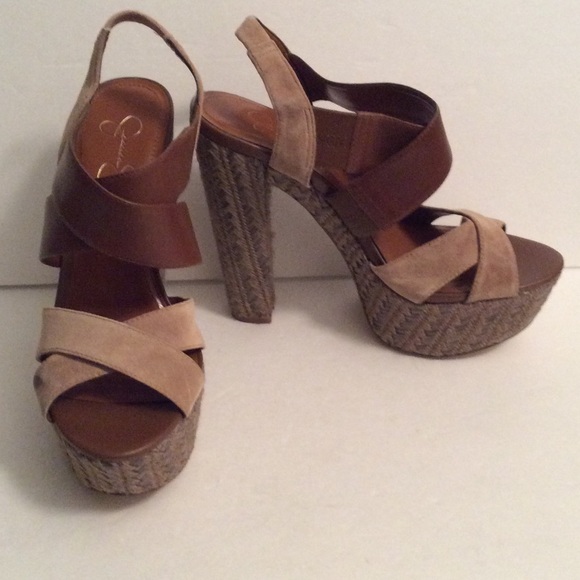 Jessica Simpson - Picture 2 of 4