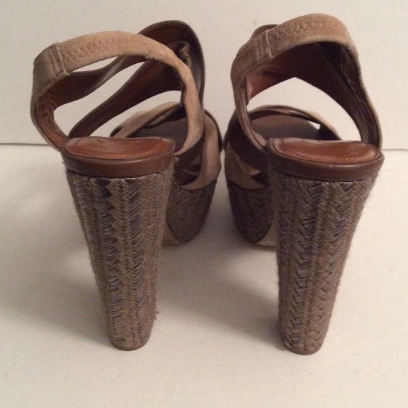 Jessica Simpson - Picture 4 of 4