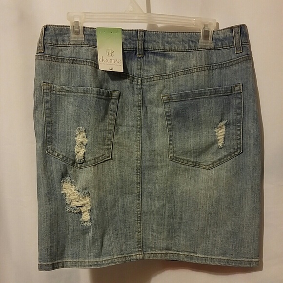 Decree Ripped skirt. - Picture 3 of 4