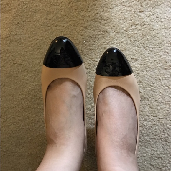 Chanel Pumps - Picture 2 of 4