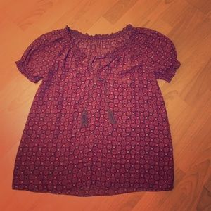 Boutique style peasant top.