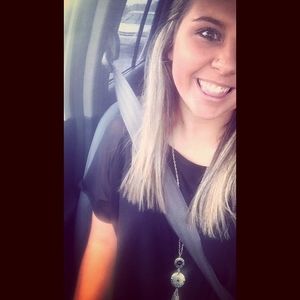 Meet your Posher, Alyssa