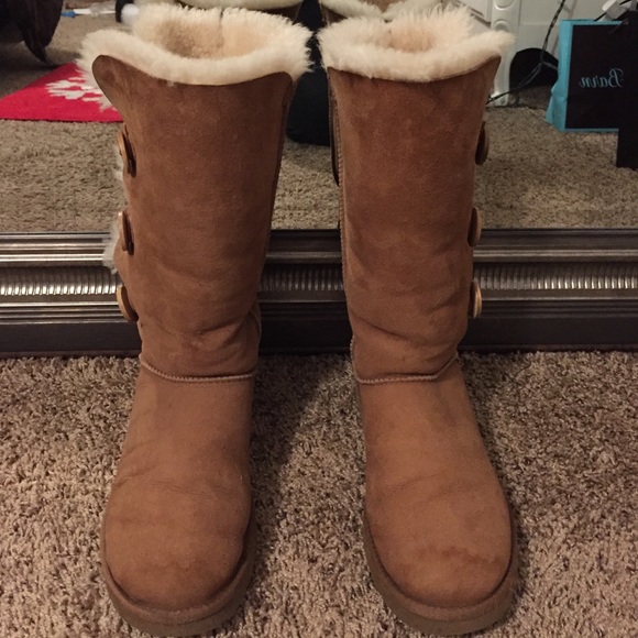 Chestnut uggs
