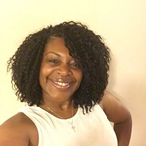 Meet your Posher, Roxanne