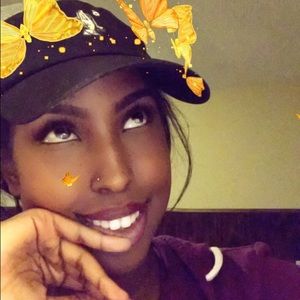 Meet your Posher, Aisha