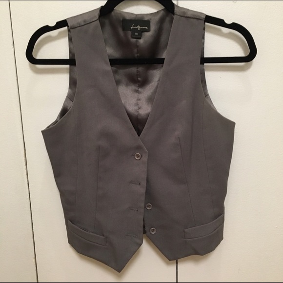 Adorable women's vest with "silk" back