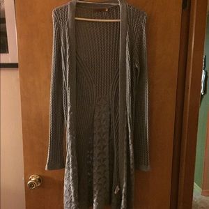 Knee length knit grey sweater