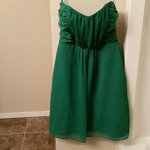 Dresses & Skirts - Jim Hjelm Occasions