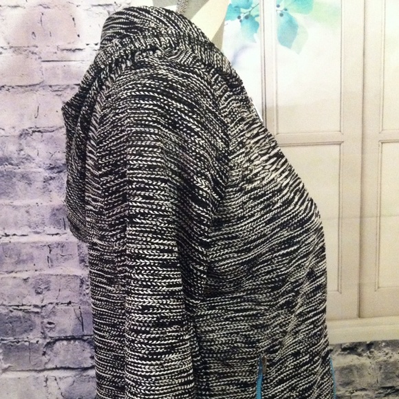 Mesh styled Norm Thompson Jacket - Picture 3 of 4