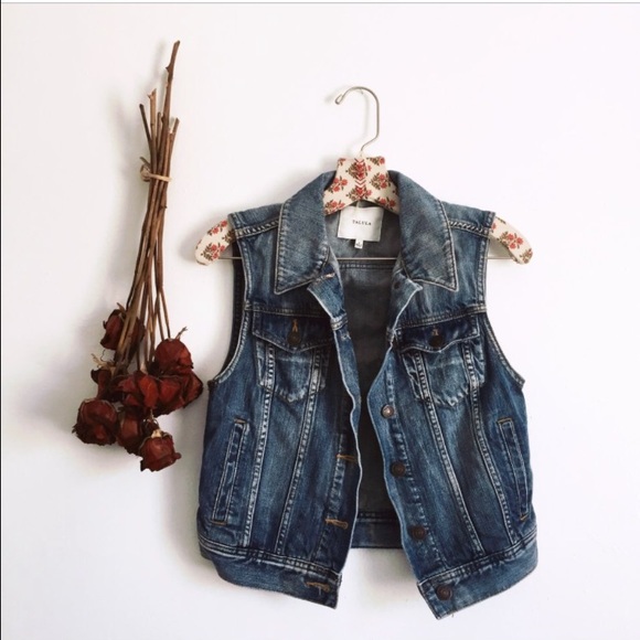 Tops - Denim vest!