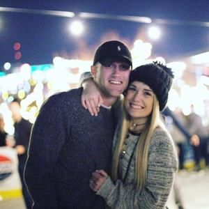 Meet your Posher, Lorin