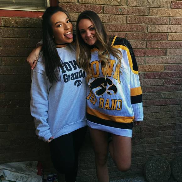 Meet your Posher, Yasmin - Picture 1 of 1