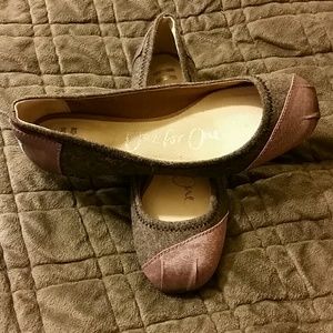 Toms ballet flats sz 5 1/2