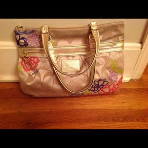 ❌1 HOUR FLASH SALE❗️ COACH POPPY Signature Tote