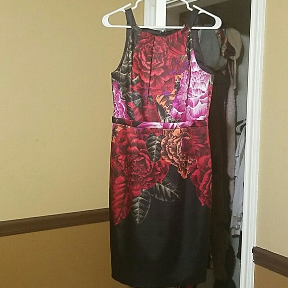 TAHARI Black floral Midi