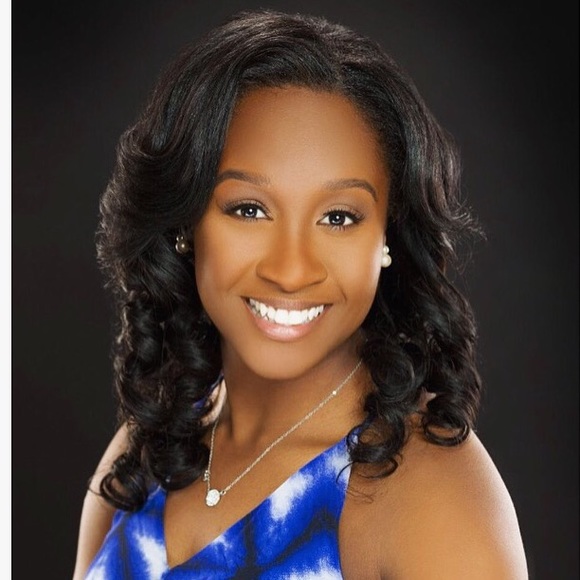 Meet your Posher, Ashia