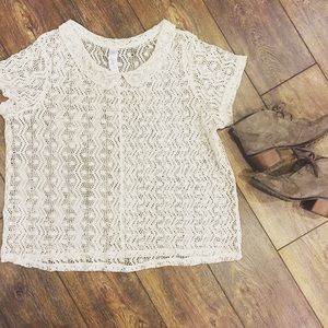 NWOT Peter Pan Crochet Layering Top