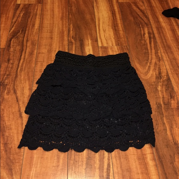 Black laced skirt