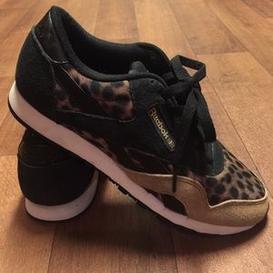 Reebok Classics size 8.5